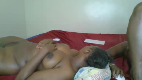 Snapshot of kinky_roey chatting on March 7, 2025, 12:37 am kinky_roey online show from March 7, 2025, 12:37 am