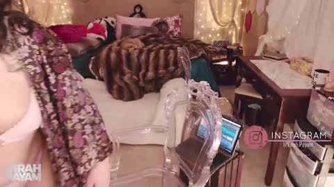 Snapshot of kinky_wild1 chatting on February 13, 2025, 7:13 am Virah Payam online show from February 13, 2025, 7:13 am