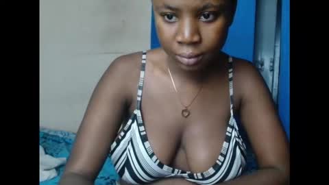 Snapshot of kinkyjuicexx chatting on September 16, 2025, 7:48 pm kinkyjuicexx online show from September 16, 2025, 7:48 pm