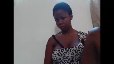 Snapshot of kinkyjuicexx chatting on December 5, 2025, 6:55 am kinkyjuicexx online show from December 5, 2025, 6:55 am