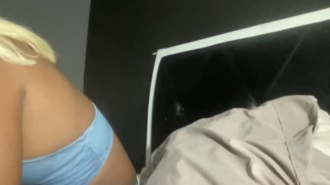 Snapshot of kinkykittee chatting on February 9, 2025, 7:05 am Bunniii online show from February 9, 2025, 7:05 am