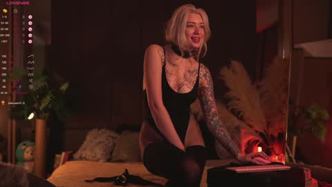 Snapshot of kinkylina_ chatting on December 9, 2024, 9:06 am kinkylina_ online show from December 9, 2024, 9:06 am