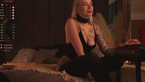 Snapshot of kinkylina_ chatting on December 9, 2024, 3:11 pm kinkylina_ online show from December 9, 2024, 3:11 pm