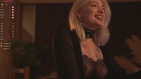 Snapshot of kinkylina_ chatting on December 11, 2024, 2:54 pm kinkylina_ online show from December 11, 2024, 2:54 pm