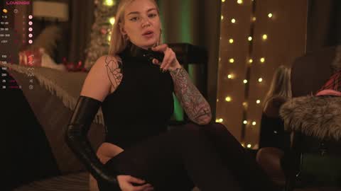 Snapshot of kinkylina_ chatting on December 27, 2024, 5:26 pm kinkylina_ online show from December 27, 2024, 5:26 pm