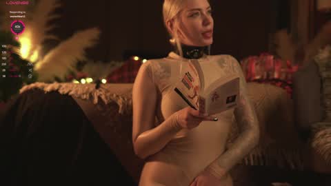 Snapshot of kinkylina_ chatting on December 28, 2024, 2:32 pm kinkylina_ online show from December 28, 2024, 2:32 pm