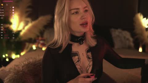Snapshot of kinkylina_ chatting on January 20, 2025, 10:07 am kinkylina_ online show from January 20, 2025, 10:07 am