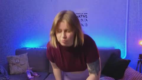 Snapshot of kira_citro chatting on January 10, 2025, 12:17 am Kira  NEXT STREAM December 4 5pm CET  11am EST online show from January 10, 2025, 12:17 am