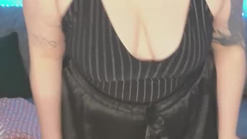 Snapshot of kira_citro chatting on January 17, 2025, 11:40 pm Kira  NEXT STREAM December 4 5pm CET  11am EST online show from January 17, 2025, 11:40 pm