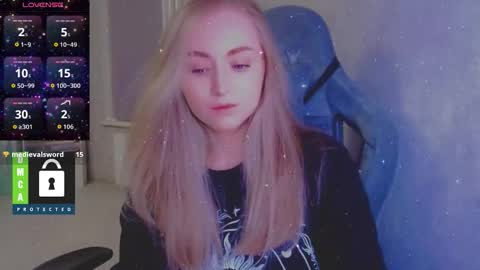 you know thumb up me please its important online show from October 30, 2025, 3:02 pm