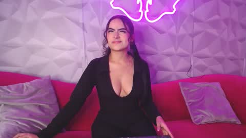 Snapshot of kira_moon_01 chatting on October 10, 2025, 7:35 pm kira_moon_01 online show from October 10, 2025, 7:35 pm