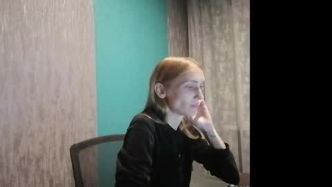 Snapshot of kira_morekiss chatting on October 25, 2025, 6:02 pm kira_morekiss online show from October 25, 2025, 6:02 pm