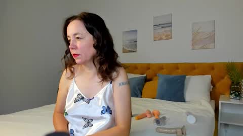 Snapshot of kiraadamss chatting on October 14, 2025, 1:06 am kiraadamss online show from October 14, 2025, 1:06 am