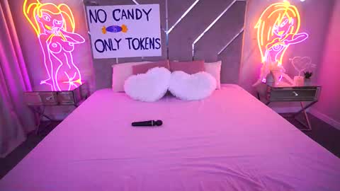 Kira online show from October 30, 2025, 8:53 pm