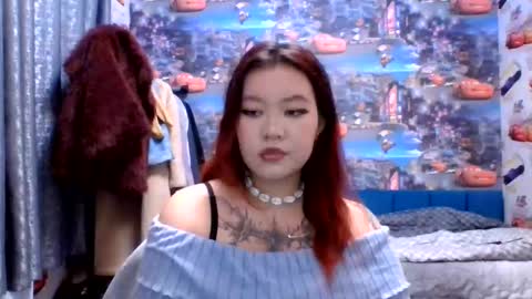 Kira online show from November 11, 2025, 7:14 pm