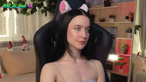 Snapshot of kiralilime chatting on January 19, 2025, 12:28 pm Kira online show from January 19, 2025, 12:28 pm