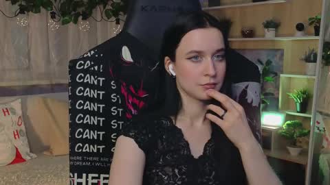Snapshot of kiralilime chatting on March 9, 2025, 9:36 pm Kira online show from March 9, 2025, 9:36 pm