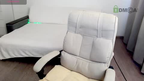 Snapshot of kiri_is_all chatting on December 8, 2024, 11:14 am Kiri online show from December 8, 2024, 11:14 am