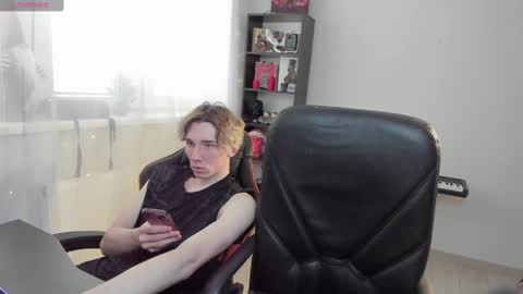 Snapshot of kirill_20_cm chatting on February 16, 2025, 8:21 am Kirill and Andrey online show from February 16, 2025, 8:21 am