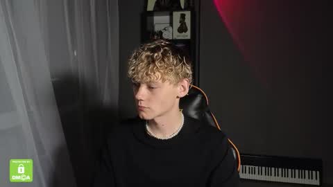 Snapshot of kirill_20_cm chatting on September 12, 2025, 11:37 pm Kirill and Andrey online show from September 12, 2025, 11:37 pm