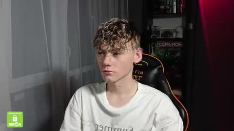 Snapshot of kirill_20_cm chatting on October 26, 2025, 3:07 pm Kirill and Andrey online show from October 26, 2025, 3:07 pm