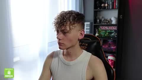 Snapshot of kirill_20_cm chatting on October 28, 2025, 10:08 am Kirill and Andrey online show from October 28, 2025, 10:08 am