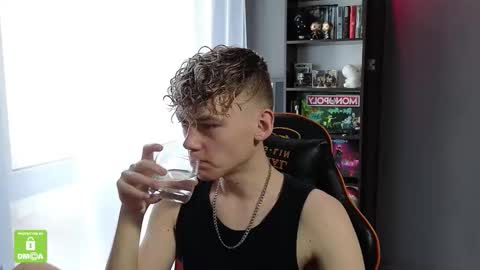 Snapshot of kirill_20_cm chatting on October 30, 2025, 10:38 am Kirill and Andrey online show from October 30, 2025, 10:38 am