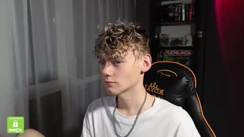 Snapshot of kirill_20_cm chatting on November 7, 2025, 2:50 pm Kirill and Andrey online show from November 7, 2025, 2:50 pm