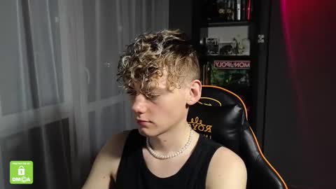 Snapshot of kirill_20_cm chatting on November 10, 2025, 3:11 pm Kirill and Andrey online show from November 10, 2025, 3:11 pm