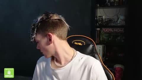 Snapshot of kirill_20_cm chatting on December 5, 2025, 12:58 pm Kirill and Andrey online show from December 5, 2025, 12:58 pm