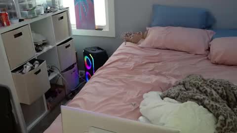 Onya online show from January 4, 2025, 5:37 pm