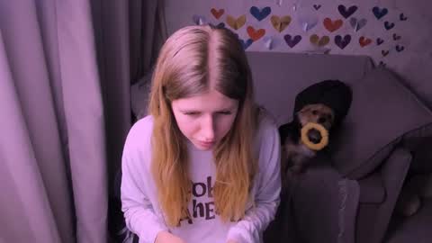 Snapshot of kirraa_ chatting on February 15, 2025, 8:11 pm Kira online show from February 15, 2025, 8:11 pm