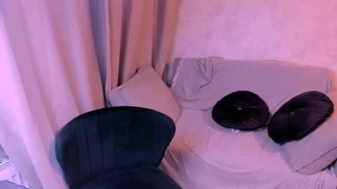 Snapshot of kirraa_ chatting on March 2, 2025, 7:12 pm Kira online show from March 2, 2025, 7:12 pm