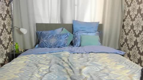 Snapshot of kirraa_ chatting on September 12, 2025, 1:22 pm Kira online show from September 12, 2025, 1:22 pm