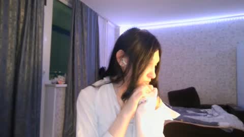 Snapshot of kirstievelasco chatting on October 13, 2025, 6:08 pm Nicole online show from October 13, 2025, 6:08 pm