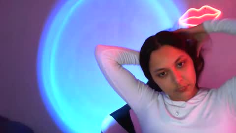 kiss_ameliaa online show from February 18, 2025, 11:22 am