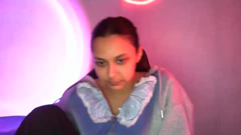 kiss_ameliaa online show from February 20, 2025, 1:51 pm