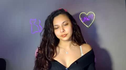 kiss_ameliaa online show from February 28, 2025, 5:48 pm