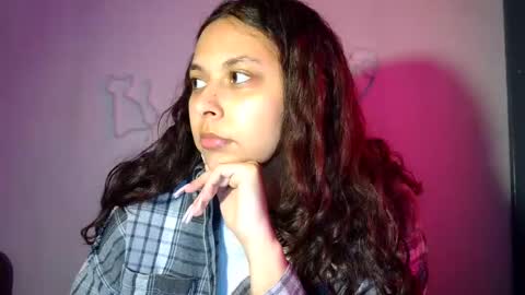 kiss_ameliaa online show from March 4, 2025, 10:24 am