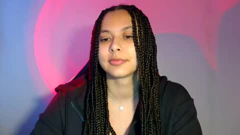 kiss_ameliaa online show from March 7, 2025, 7:52 am