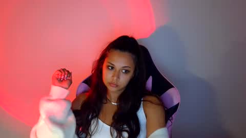 kiss_ameliaa online show from September 19, 2025, 9:32 am