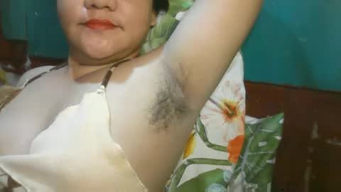 Snapshot of kiss_me_loves chatting on September 12, 2025, 11:48 pm kiss_me_loves online show from September 12, 2025, 11:48 pm