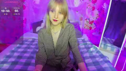 christie online show from November 12, 2025, 6:19 pm