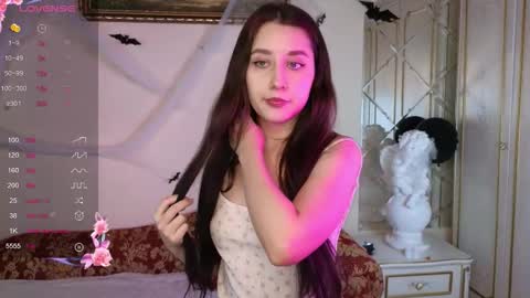 Hot Eva online show from November 12, 2025, 4:57 am