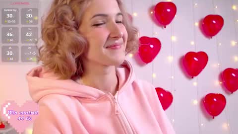 Snapshot of kisskiss_muah chatting on February 14, 2025, 2:23 pm Kate  online show from February 14, 2025, 2:23 pm