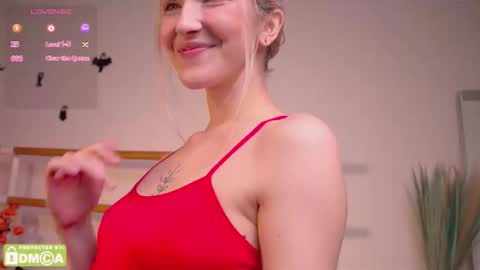 Kate  online show from November 1, 2025, 2:19 pm