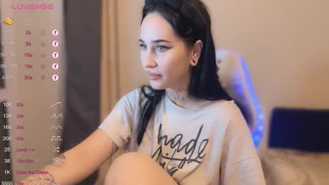 Snapshot of kissmenastya chatting on October 9, 2025, 6:06 pm Nastya online show from October 9, 2025, 6:06 pm