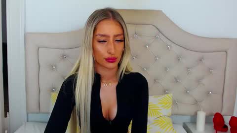 Snapshot of kissnatalie chatting on November 14, 2025, 10:14 am Natalie online show from November 14, 2025, 10:14 am