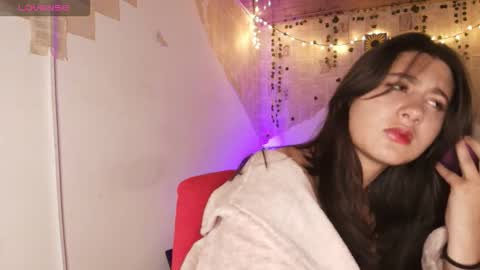 Snapshot of kisstarxxx chatting on October 31, 2025, 3:29 am Helena and Brad online show from October 31, 2025, 3:29 am