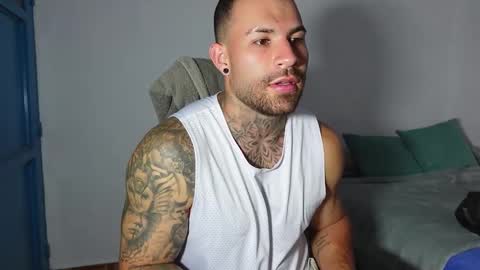 Snapshot of kite__ chatting on February 3, 2025, 1:41 am kite__ online show from February 3, 2025, 1:41 am